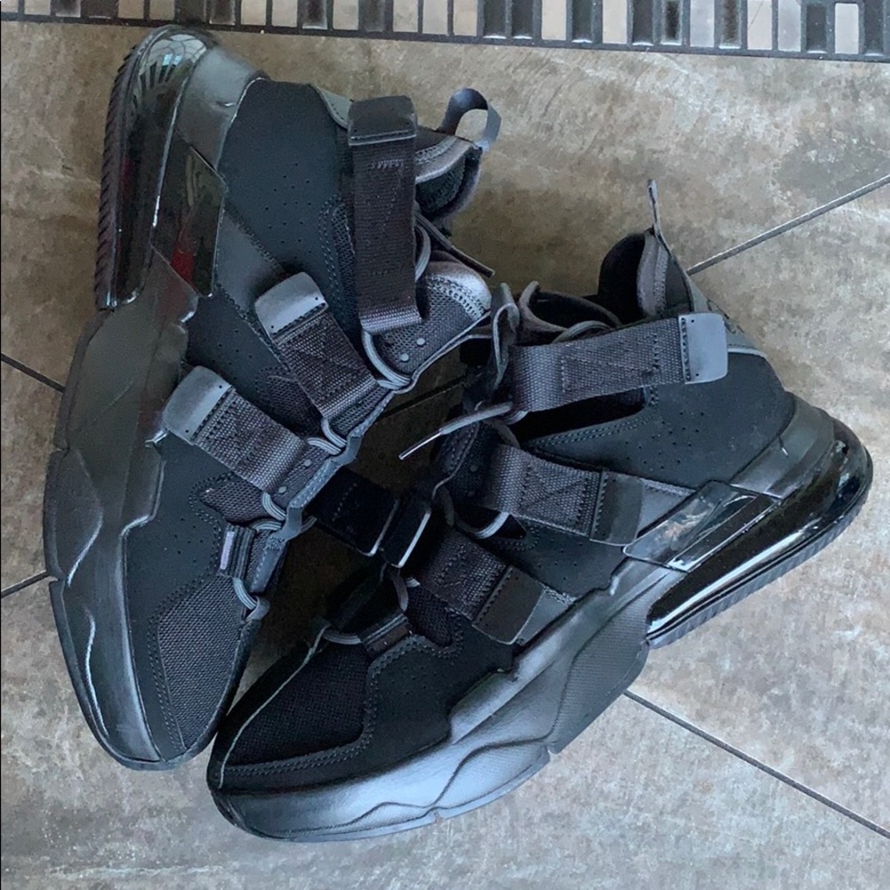 Nike Air Edge 270 Mens black/black-anthracite - Picture 13 of 16